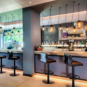 3* מלון Premier Airport