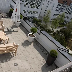 Munich Unterhaching, An Ihg 4* Unterhaching