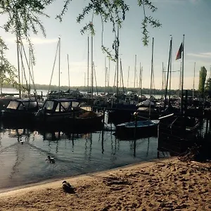 Am Wannsee Apartment