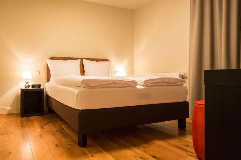 Hotel Mondrian Suites Berlin am Checkpoint Charlie