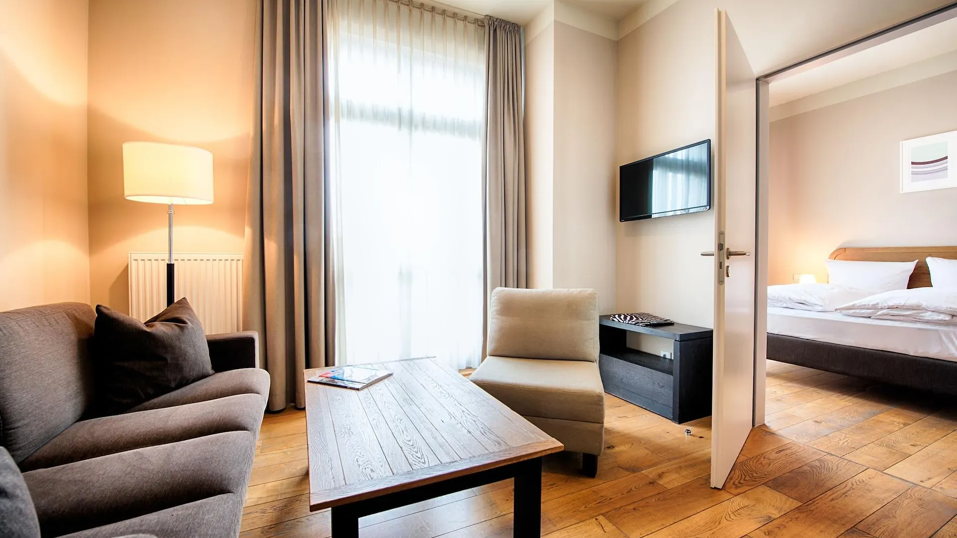Mondrian Suites Berlin am Checkpoint Charlie 4*,