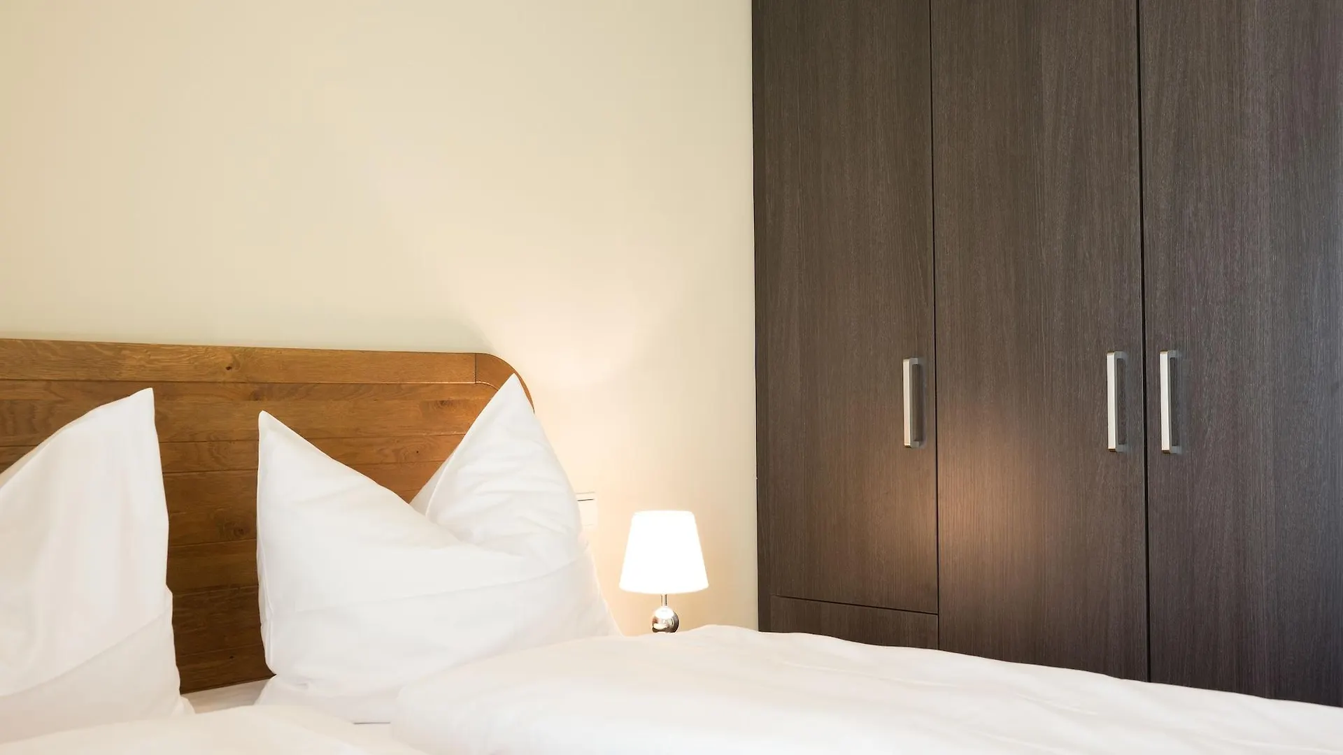 Hotel Mondrian Suites Berlin am Checkpoint Charlie