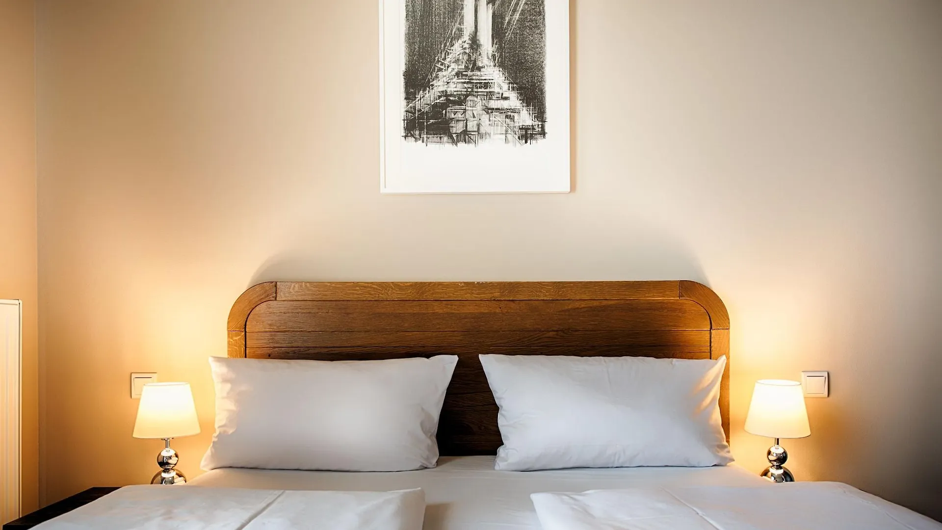 Mondrian Suites Berlin am Checkpoint Charlie 4*,  Deutschland
