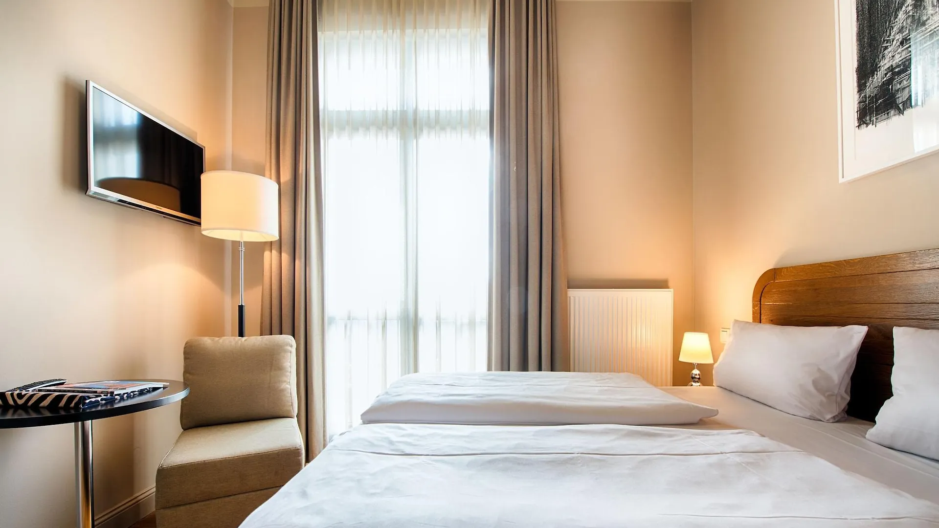 **** Hotel Mondrian Suites Berlin am Checkpoint Charlie Deutschland