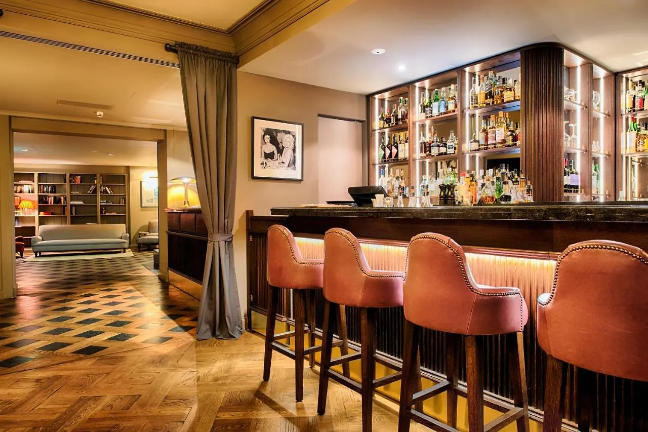 Mondrian Suites Berlin Am Checkpoint Charlie Germania