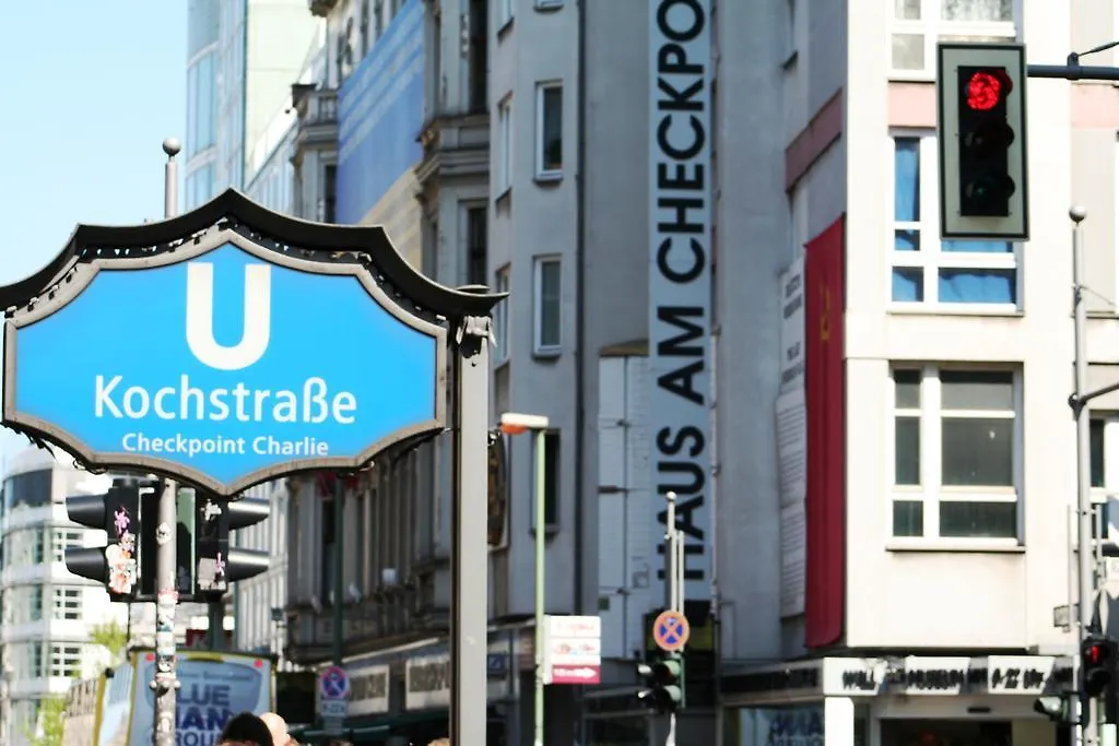 **** מלון Mondrian Suites Berlin Am Checkpoint Charlie גרמניה